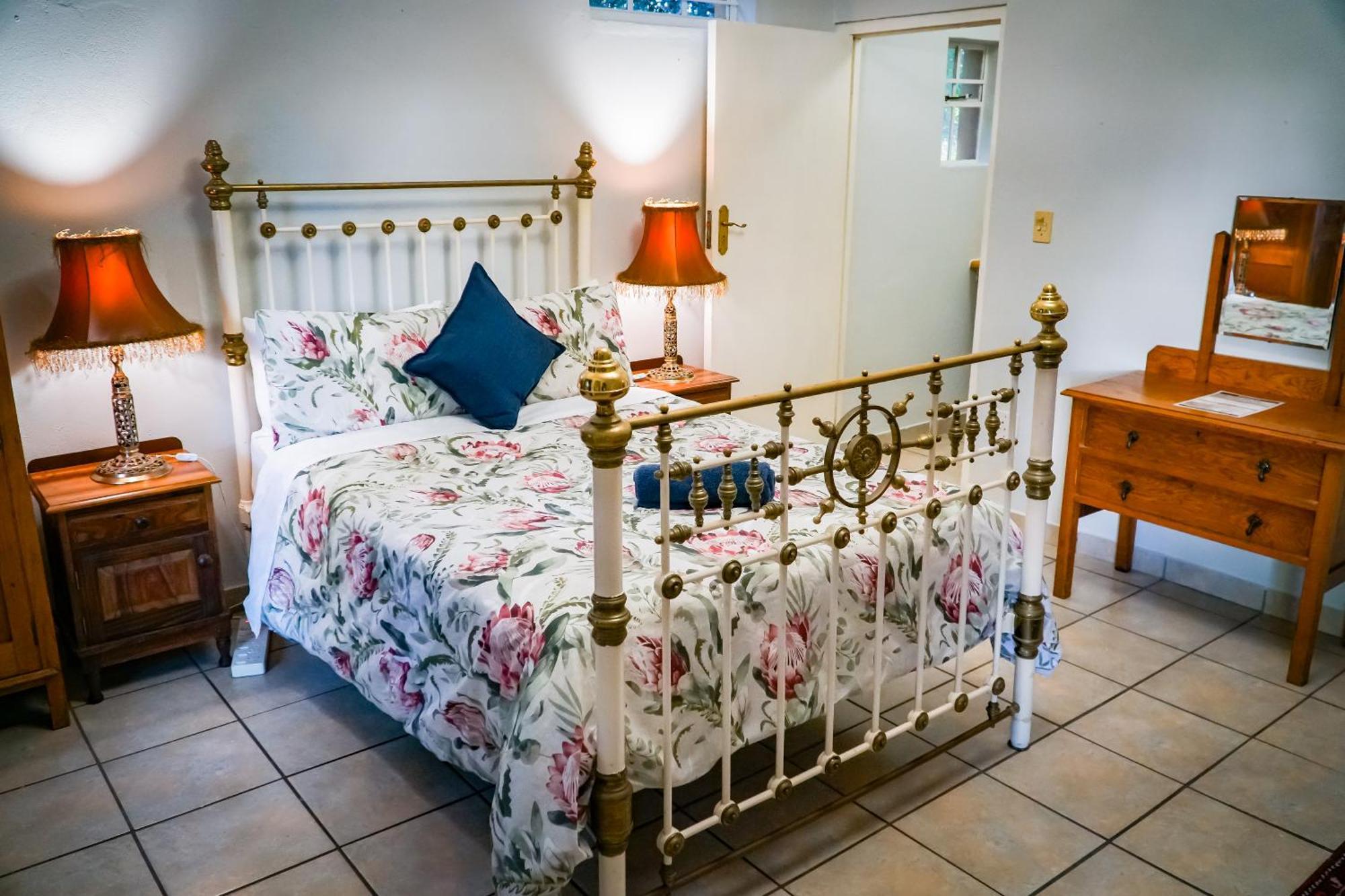 Outentique Accommodation Oudtshoorn Habitación foto