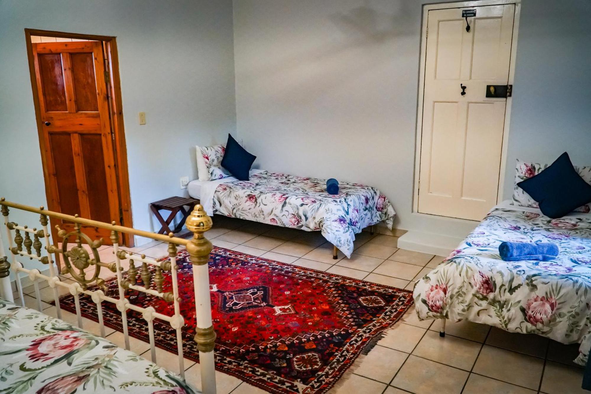 Outentique Accommodation Oudtshoorn Habitación foto